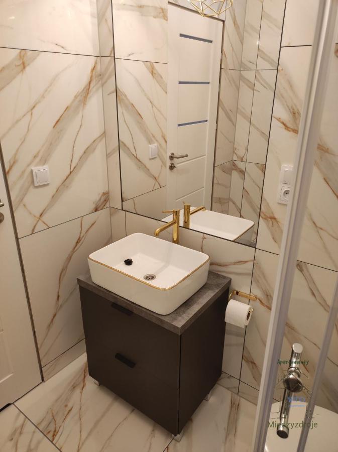 Nowe Apartamenty Na Swiatowida Vito Apartments "Centrum"Molo 5 Min Spacerem" Мендзиздрое Екстериор снимка